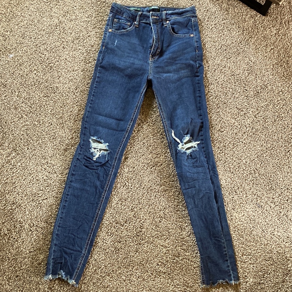High rise skinny jeans size 4!